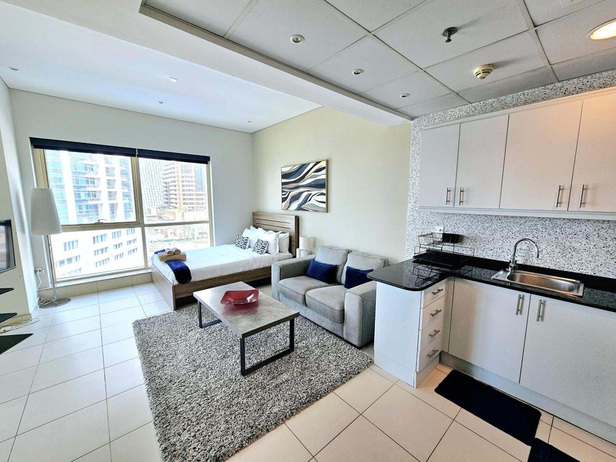 Sunrise Homes - Near Jbr With Huge Balcony - Harbour Views * Dubai