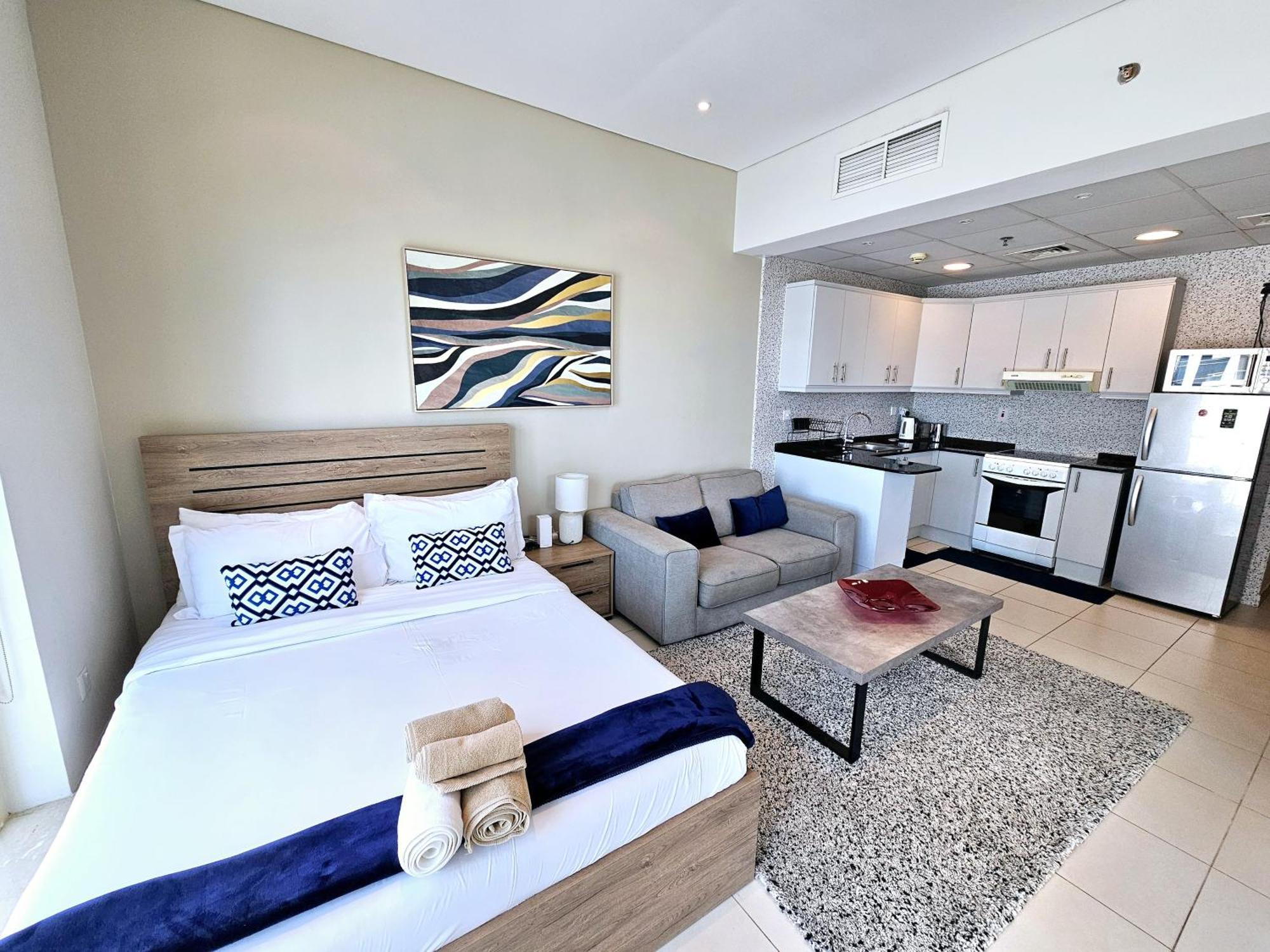 Apartment Sunrise Homes - Near Jbr With Huge Balcony - Harbour Views