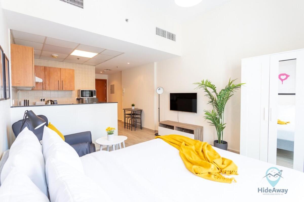 Lovely Cozy L Steps To Jbr Apartment