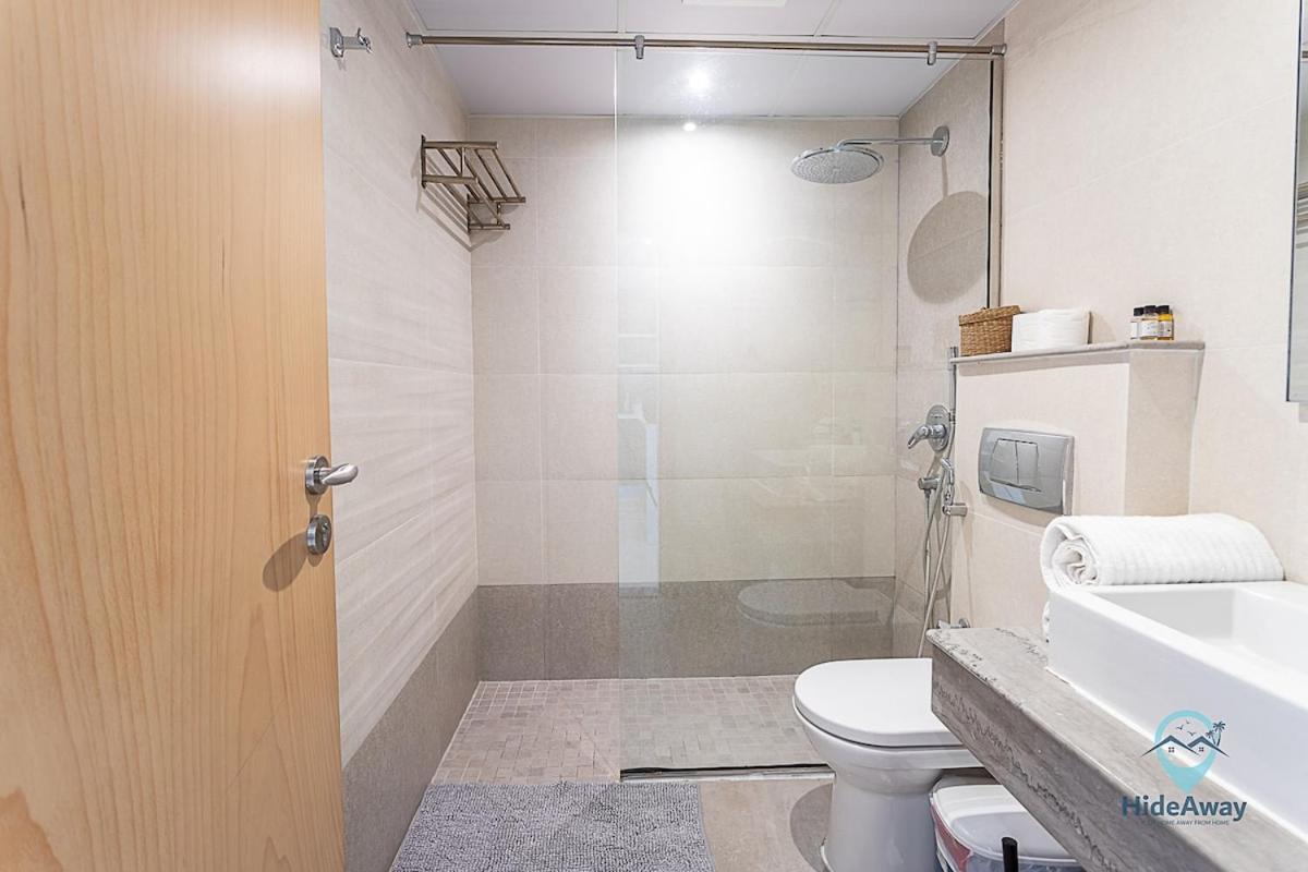 2br Marina Stunning Views L 1 Min To Metro * Dubai