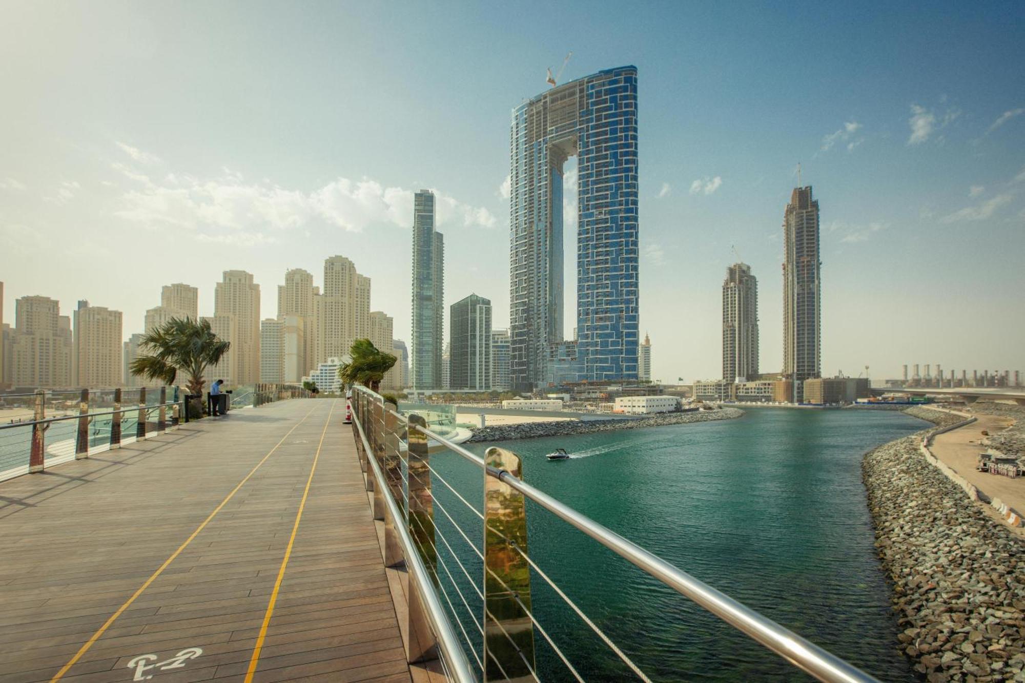 Eye & Sea View 2br Marina & Walk *