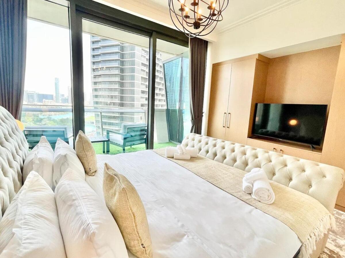 First Class 3br Burj Khalifa & Fountain View Apartment Dubai