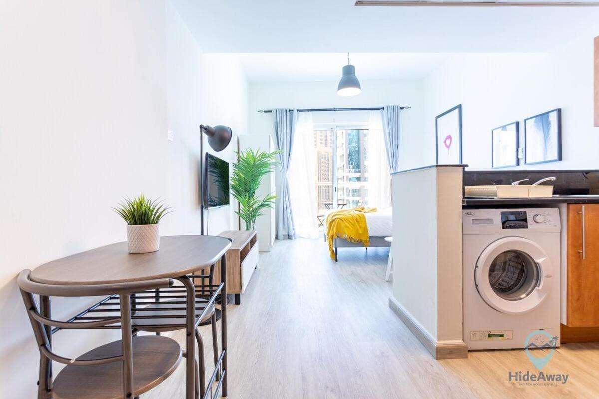 Apartment Lovely Cozy L Steps To Jbr Dubai