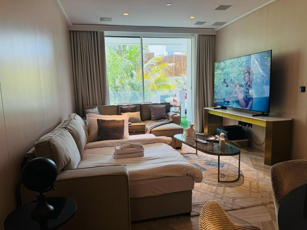 Luxe With Pool View - Lush Greenery I Access Apartment Dubai
