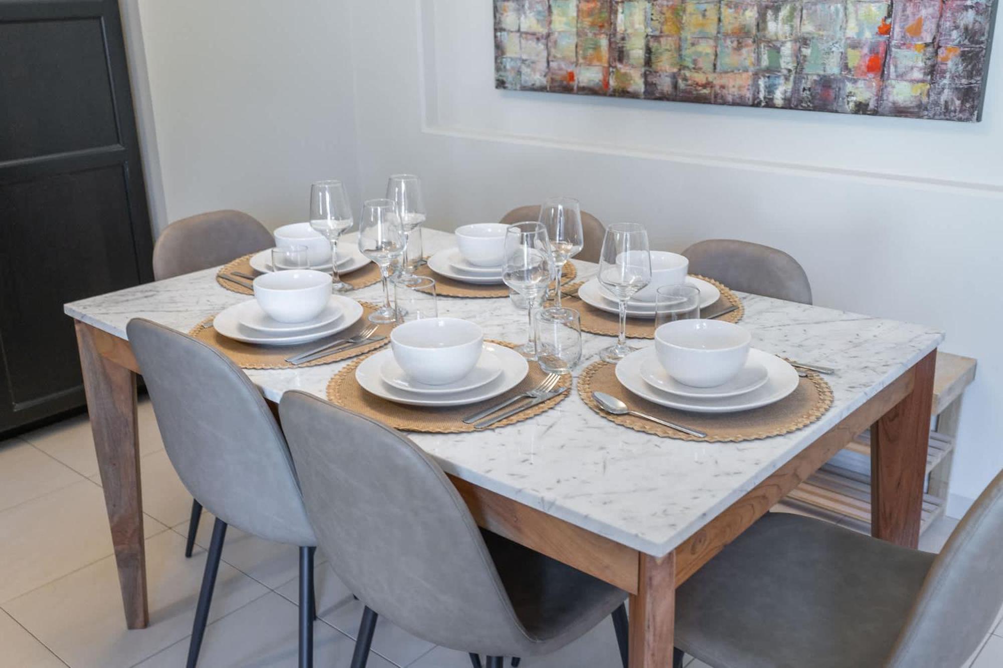 Elegant Escape Perfect For Families Villa Dubai