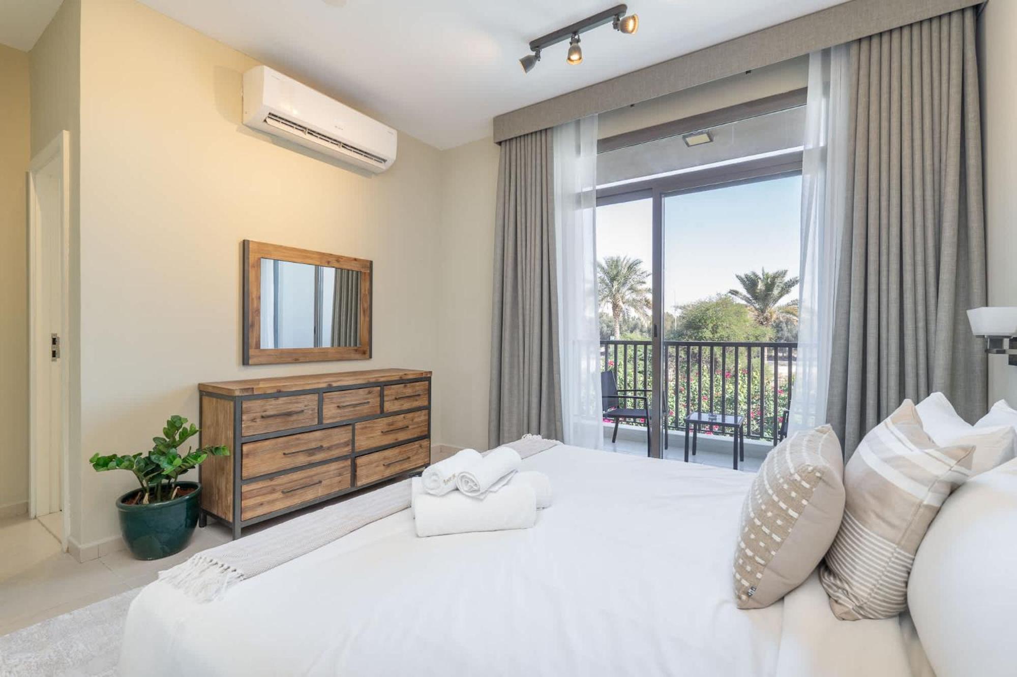 Villa Elegant Escape Perfect For Families Dubai