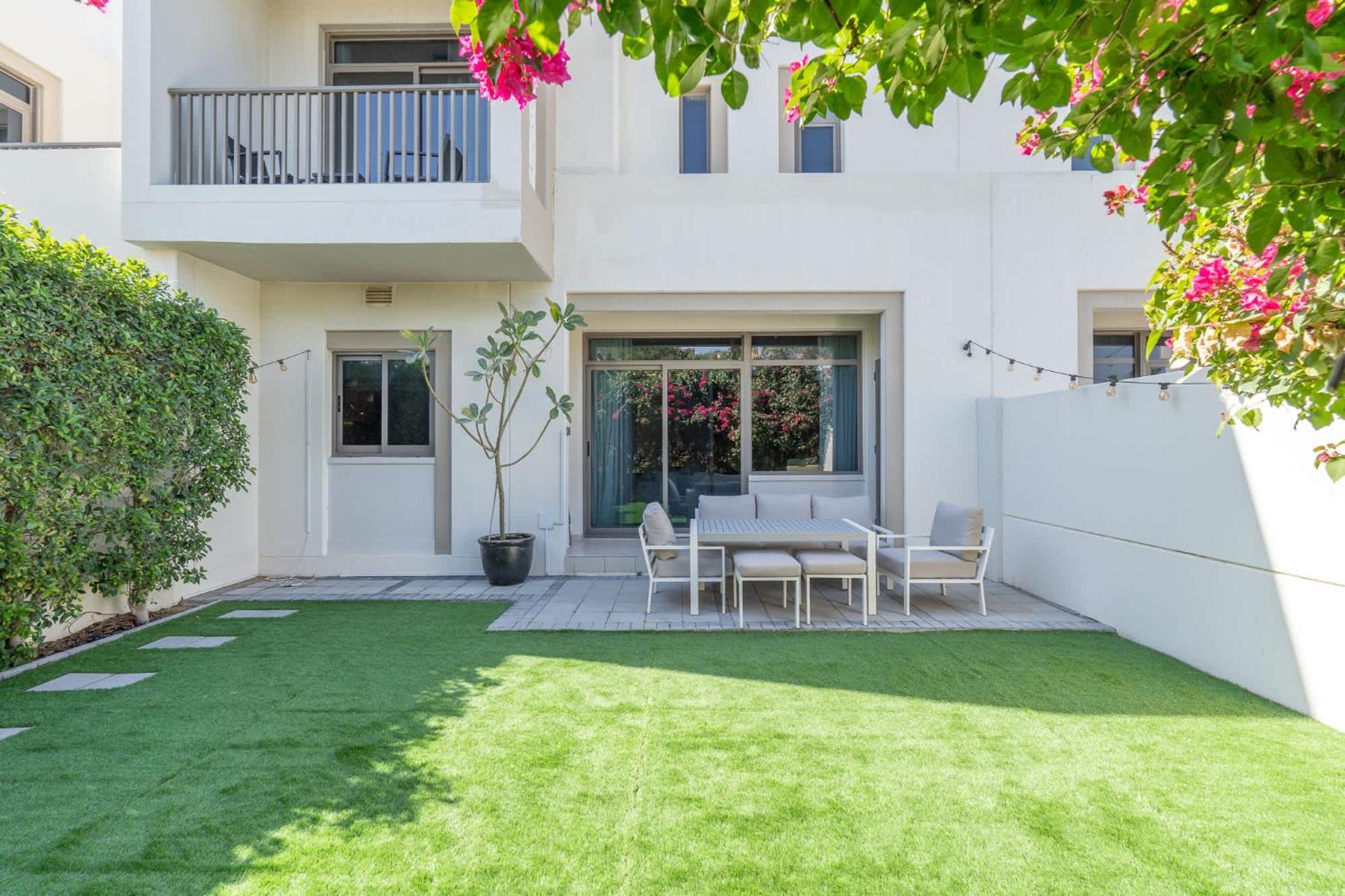Elegant Escape Perfect For Families Villa