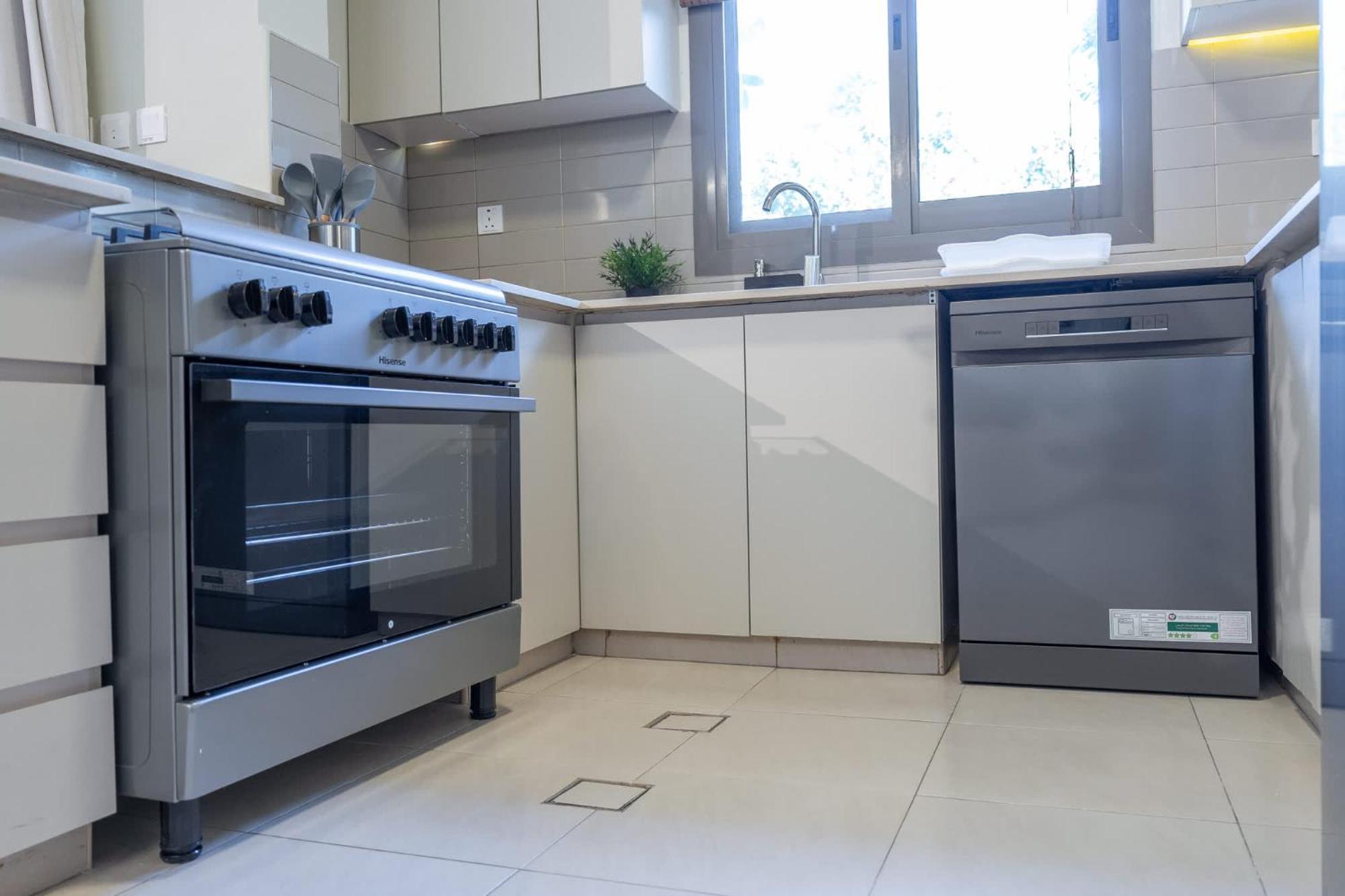 Villa Elegant Escape Perfect For Families Dubai