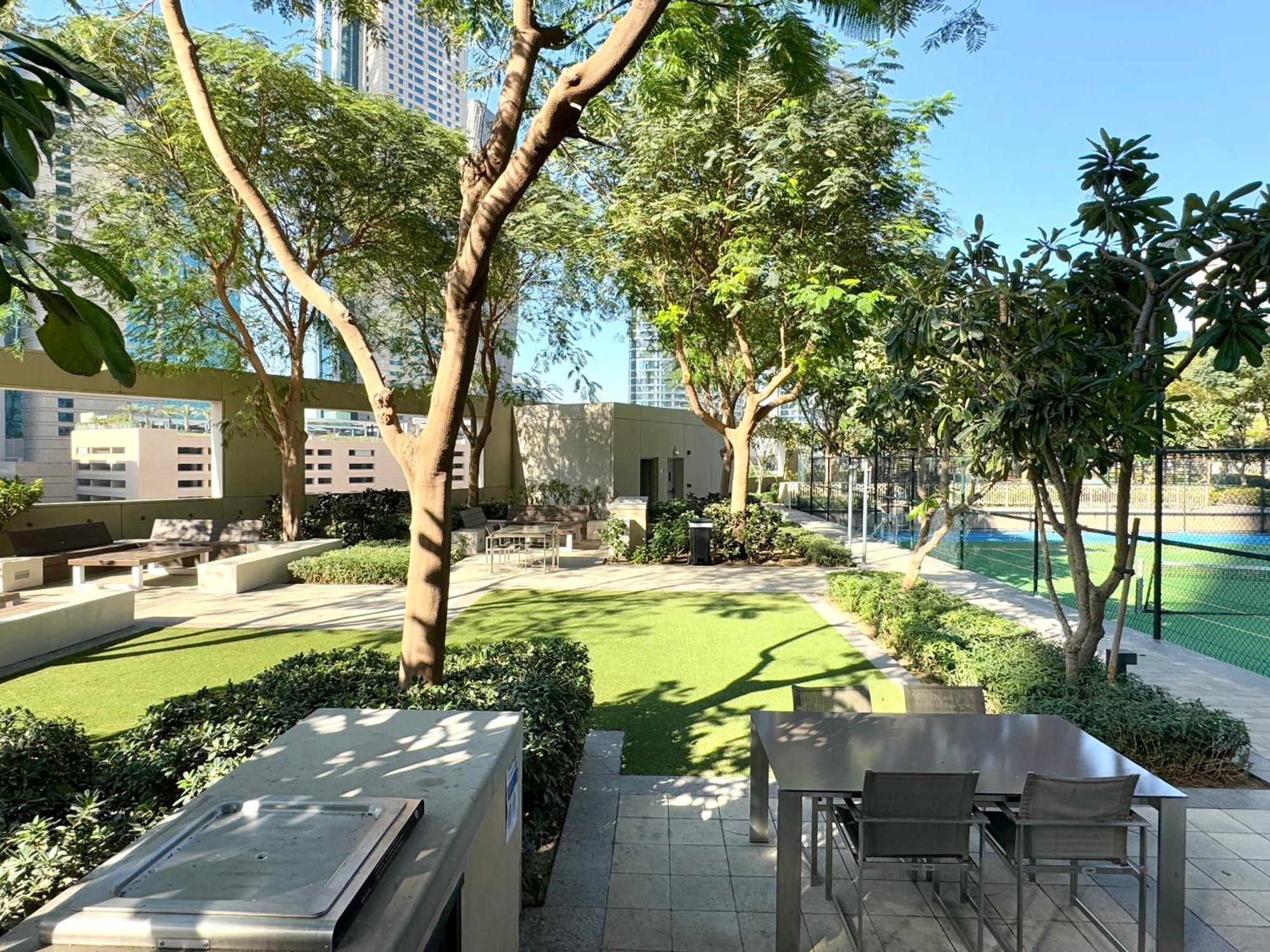 Burj Vista Luxury 2br ,full Burj Khalifa View ,direct Mall & Metro Access Dubai