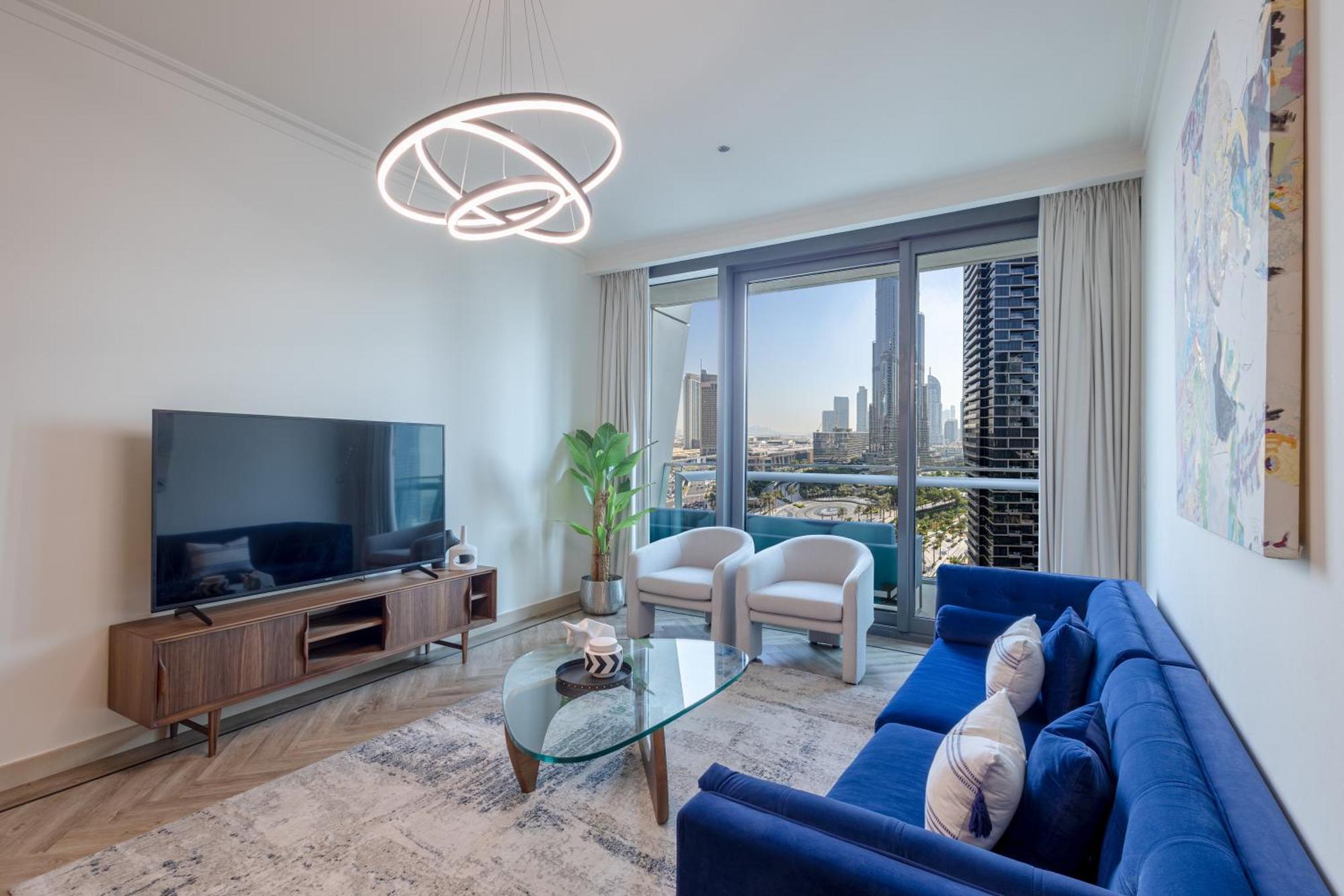 Burj Vista Luxury 2br ,full Burj Khalifa View ,direct Mall & Metro Access Dubai