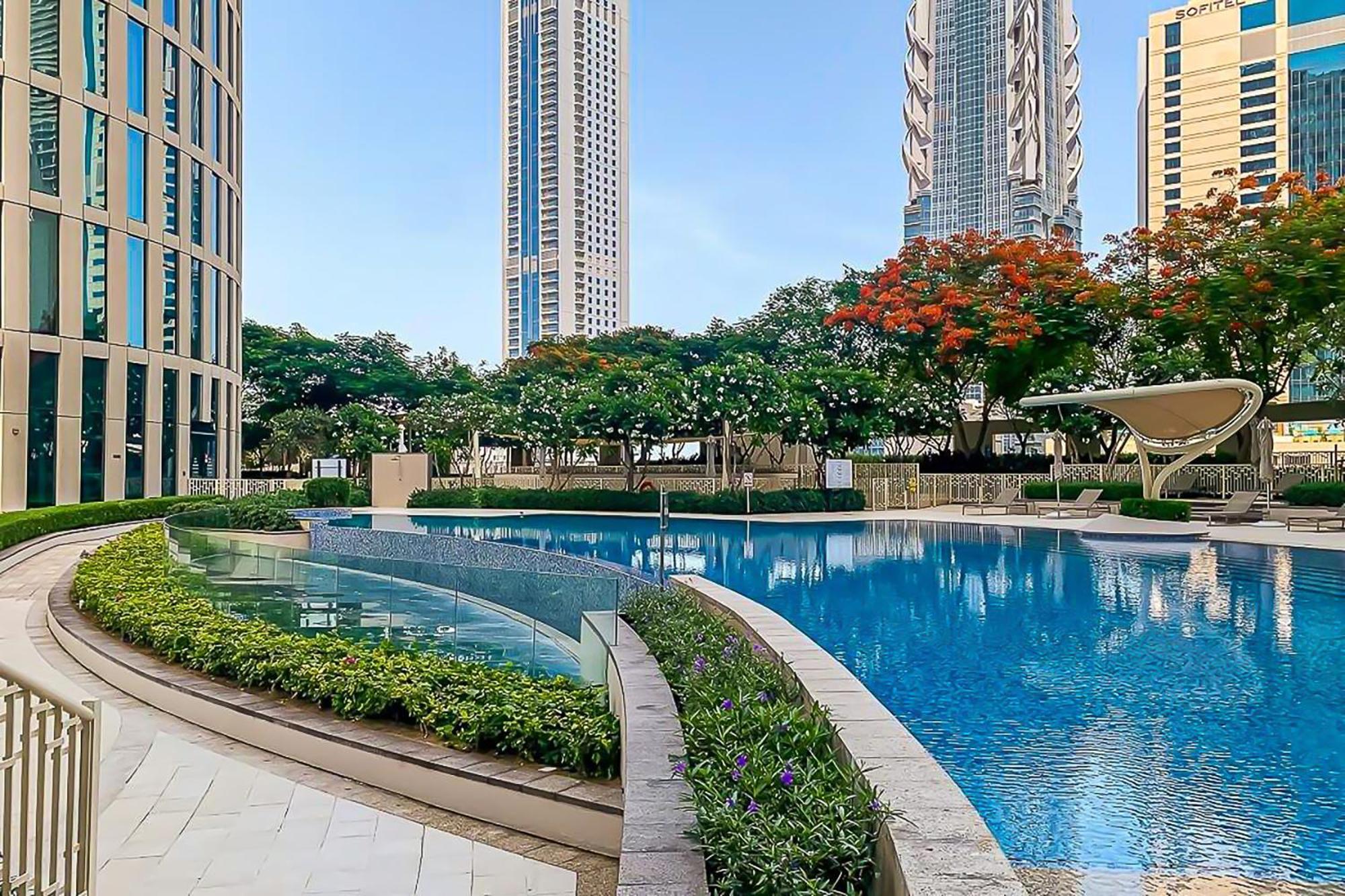 Burj Vista Luxury 2br ,full Burj Khalifa View ,direct Mall & Metro Access Apartment Dubai