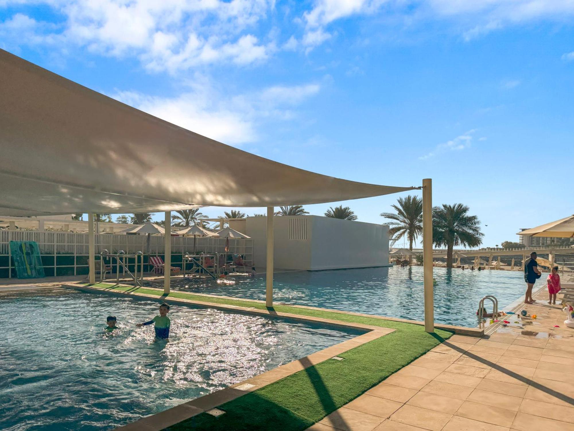 Apartment Serene 2-bedroom Escape With Sea Steps Away In Jbr *