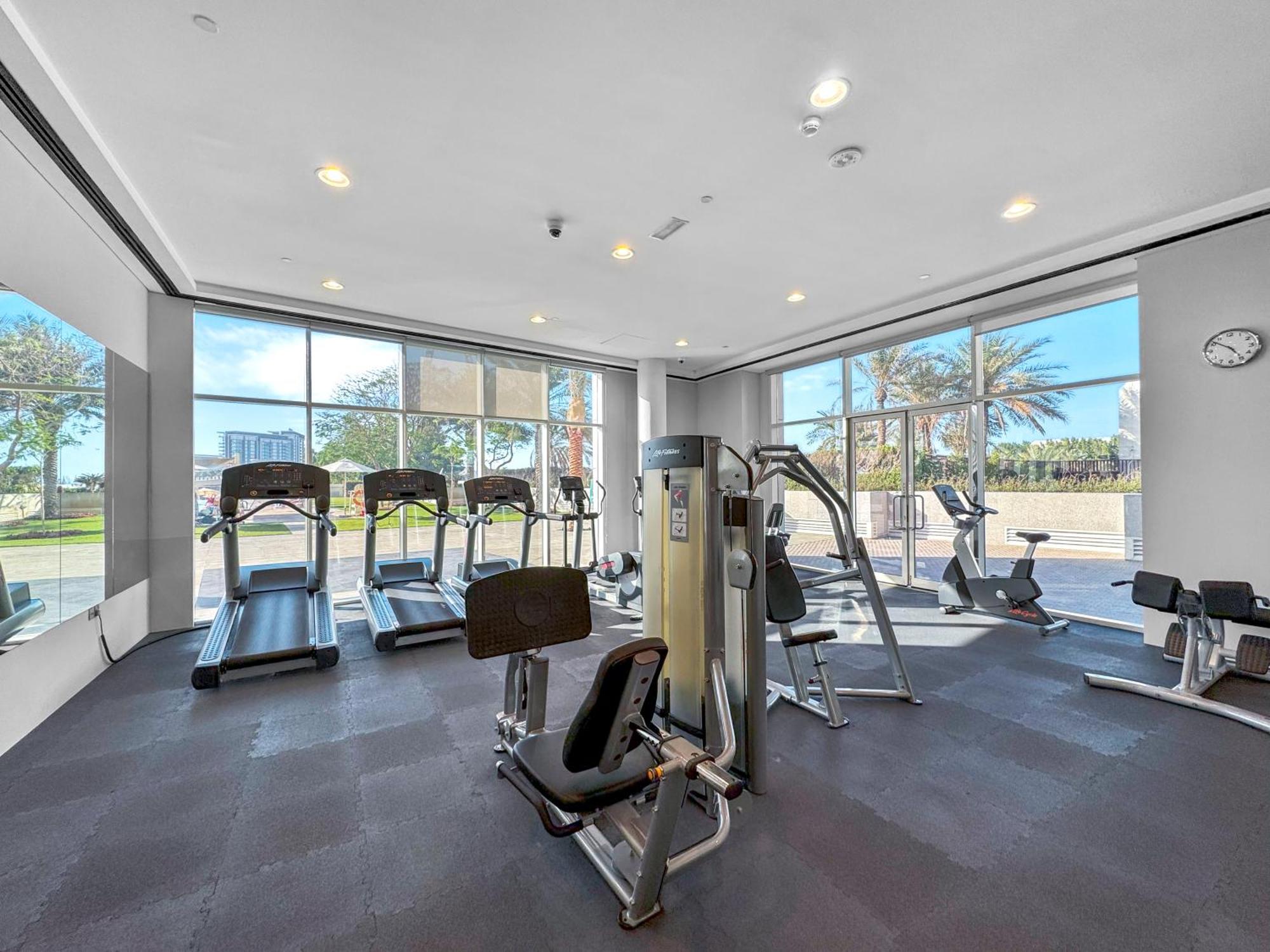 Serene 2-bedroom Escape With Sea Steps Away In Jbr Dubai