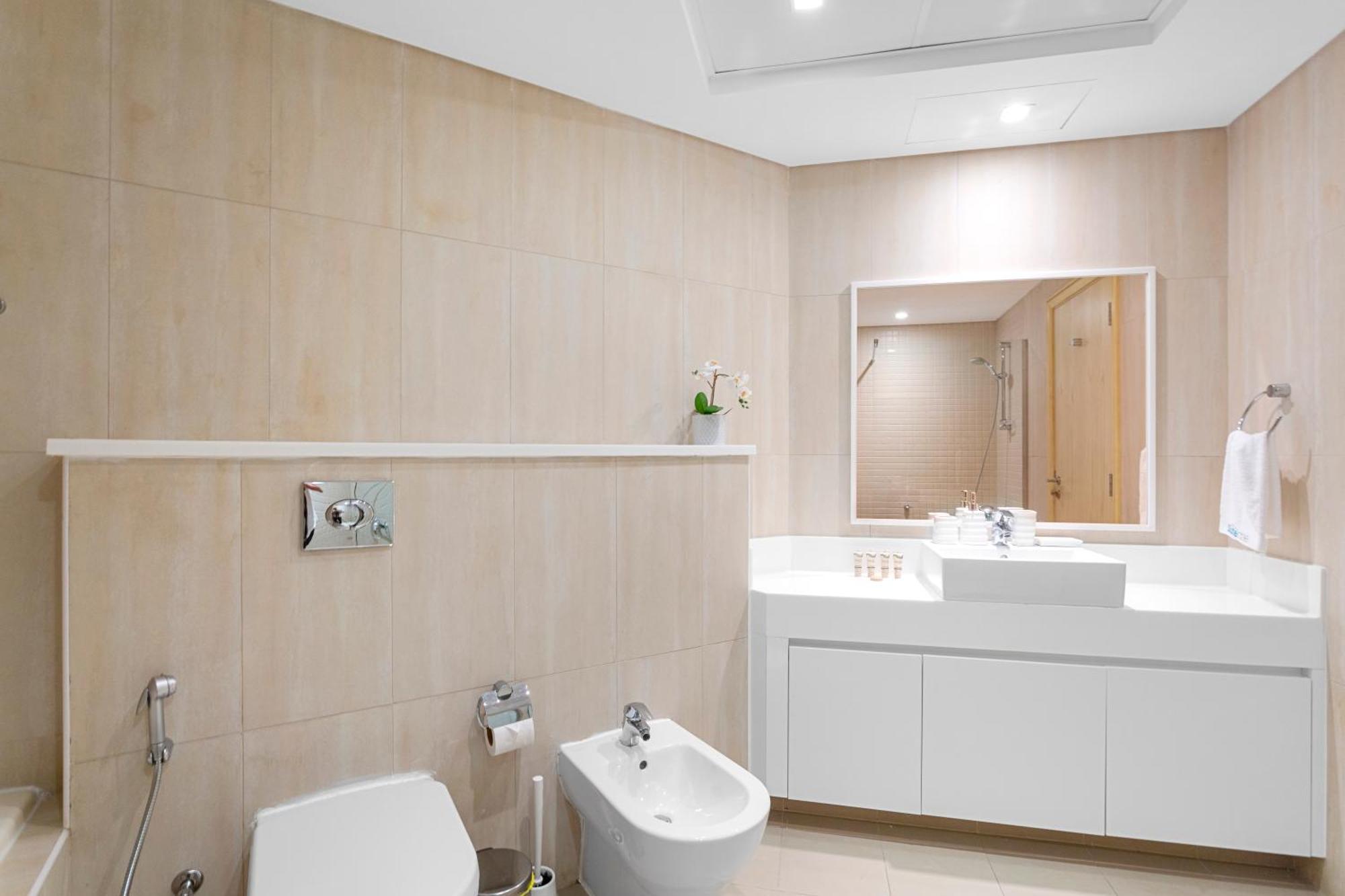 Apartment Serene 2-bedroom Escape With Sea Steps Away In Jbr