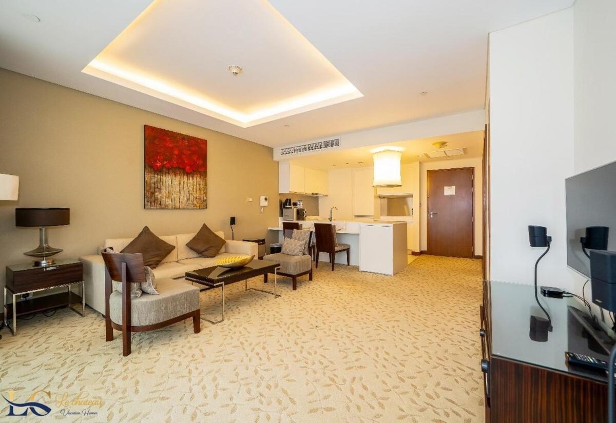 Apartment 1br At The Address Mall Dubai