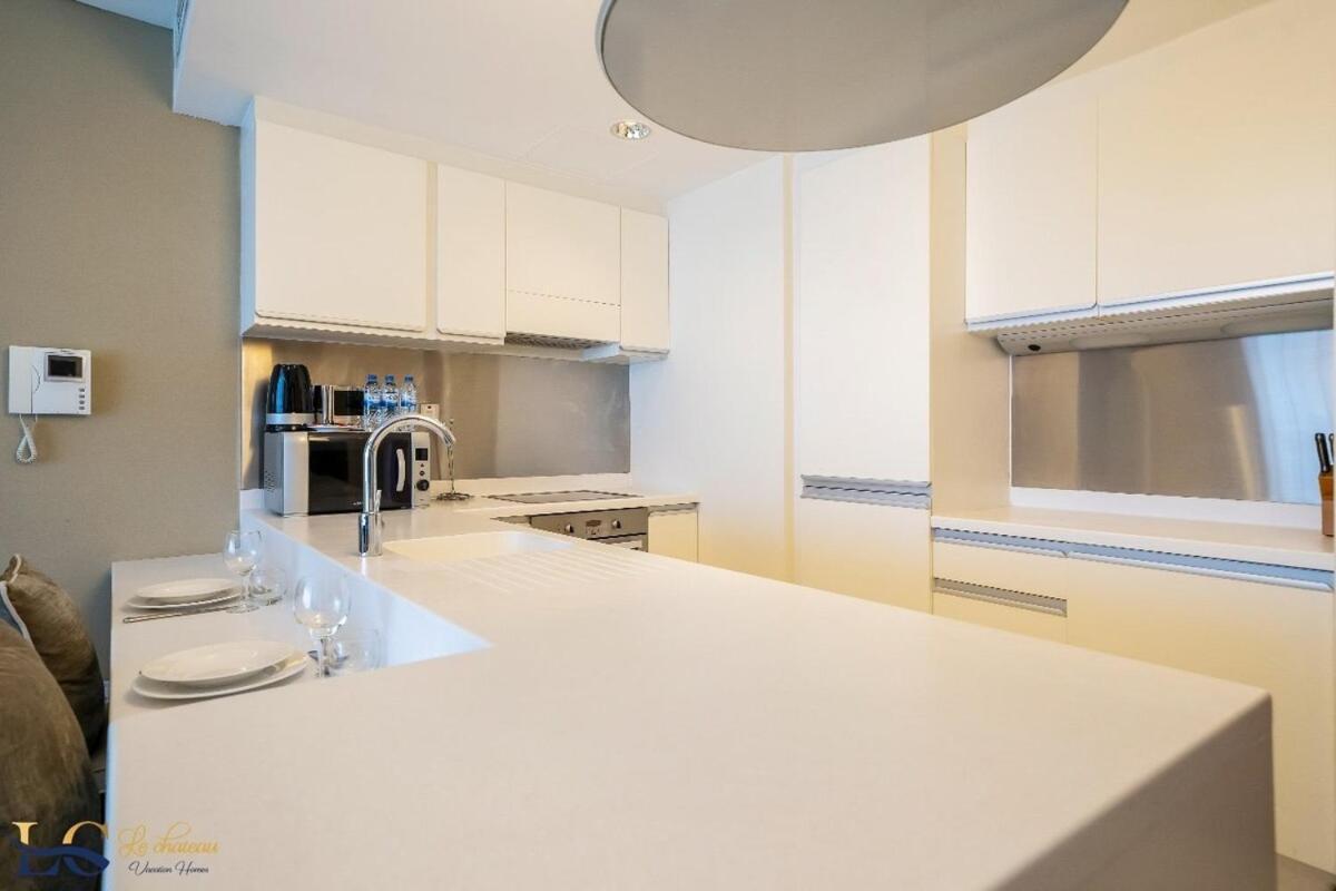 Apartment 1br At The Address Mall *