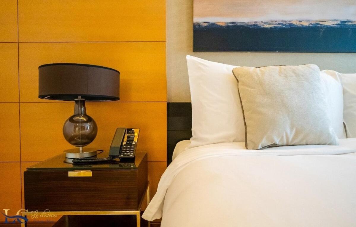 Apartment 1br At The Address Mall Dubai