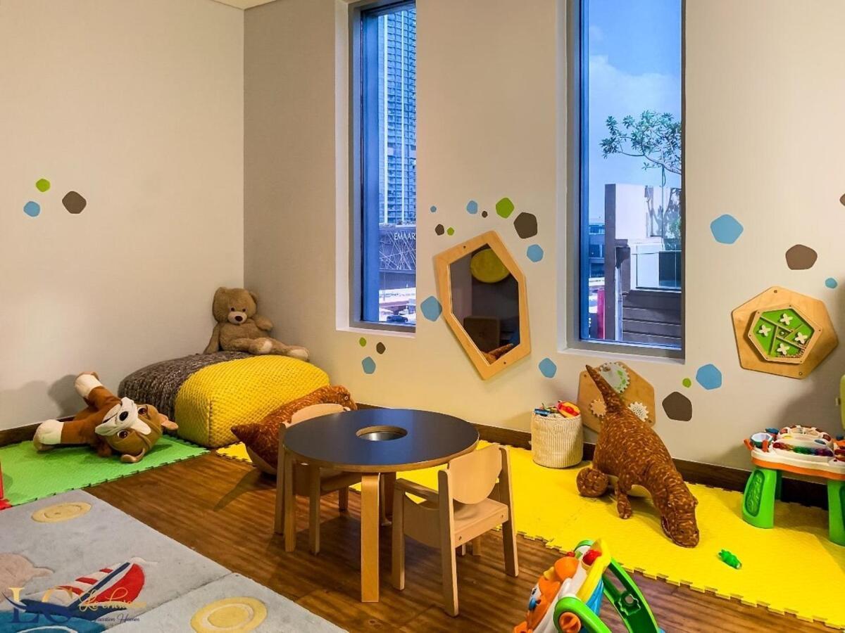 1br At The Address Mall *