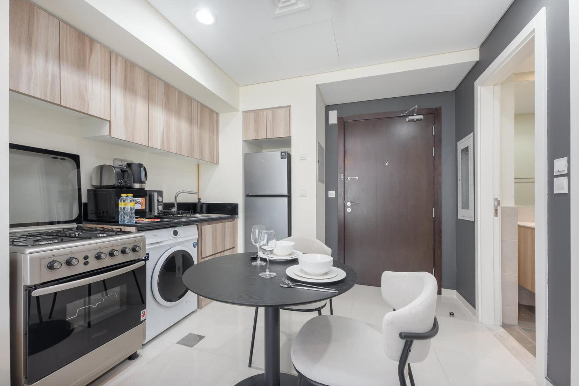 Tranquil 1br Hideaway In Damac Hills Dubai