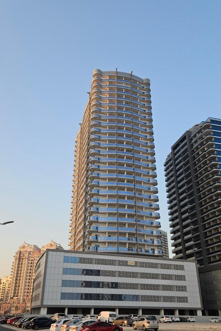 Brand New One Bedroom Flat For Rent In Luxury Building Dubai