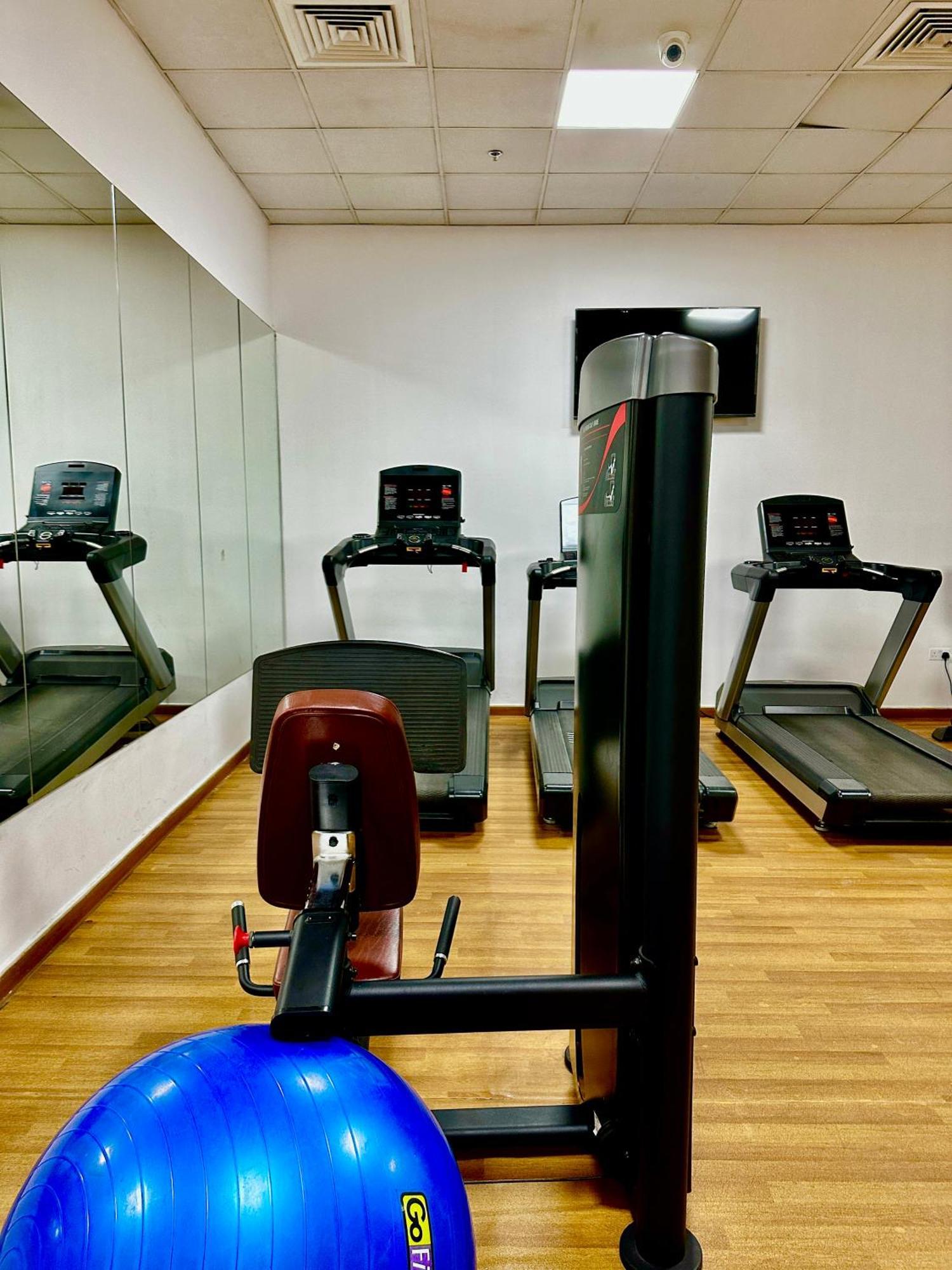 Apartment Comfy In Jvc Great Location Fast Wi-fi Dubai