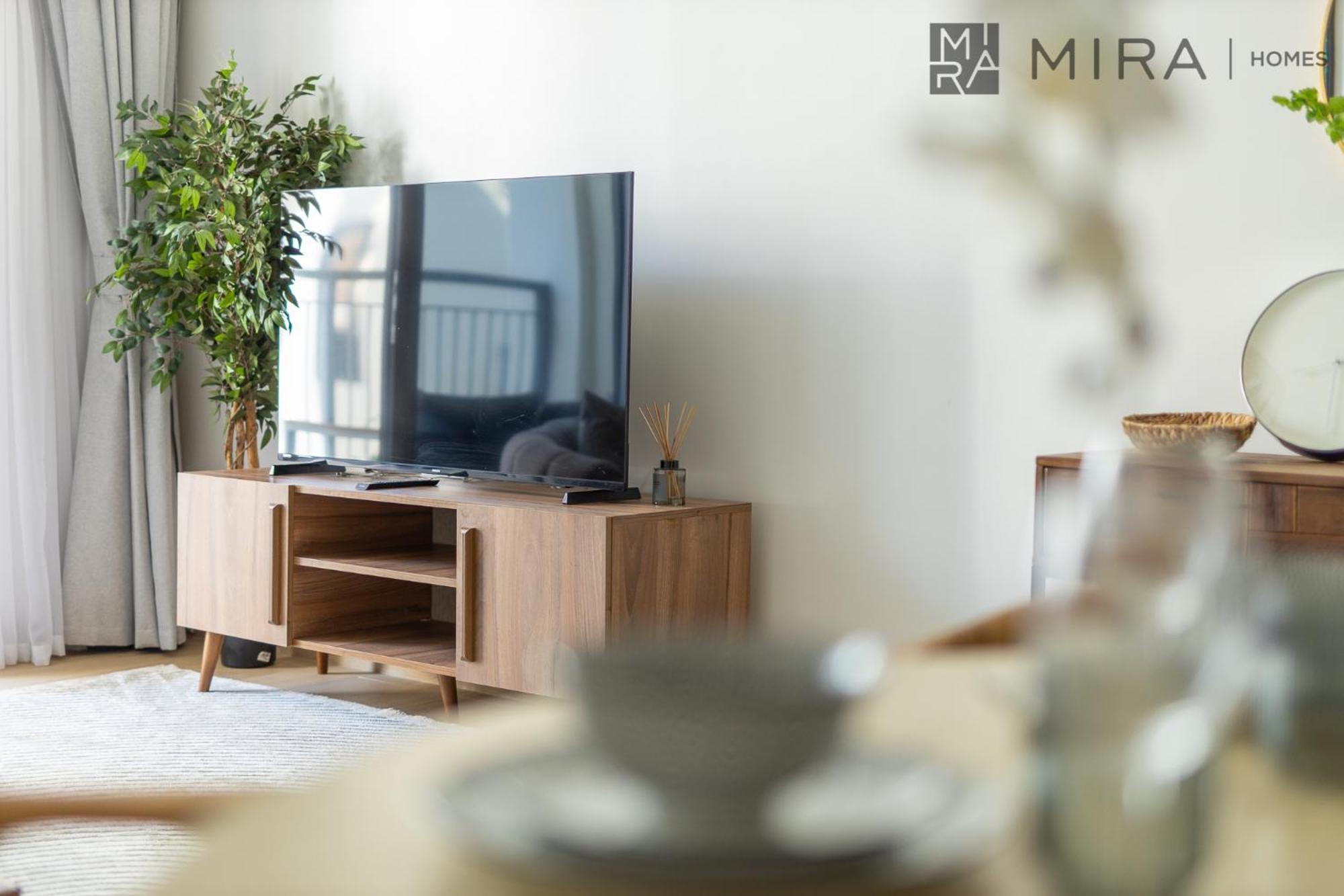 Mira Homes -cosy 2 Bhk With Marina View *