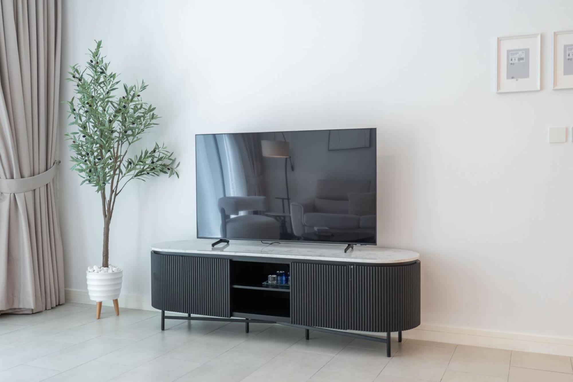 Situated On The Famous Jbr With Direct Access Dubai