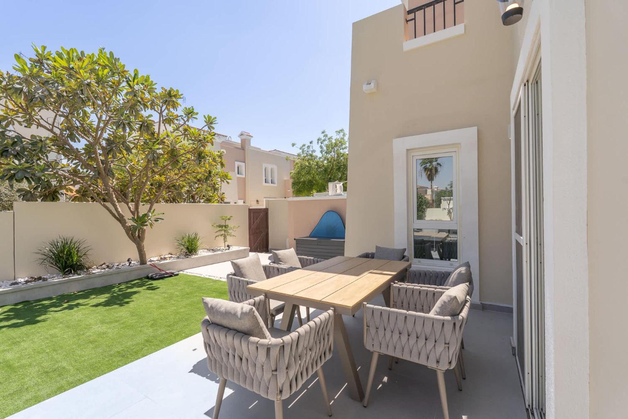Luxury 4br Villa-al Reem 3-perfect Family Getaway Villa