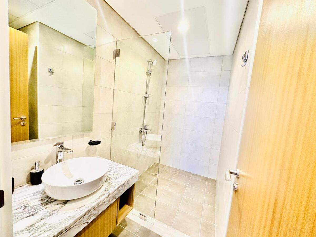 Apartment Modern 2br In Aykon Tower C