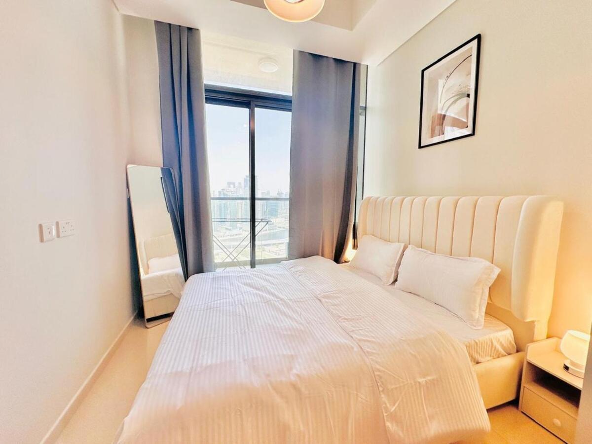 Modern 2br In Aykon Tower C Apartment *