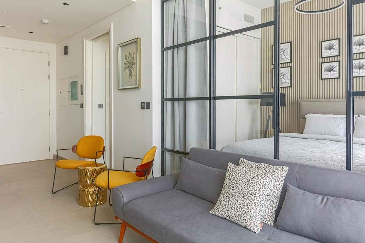Cozy 1 Bdr With Pool And Access Dubai