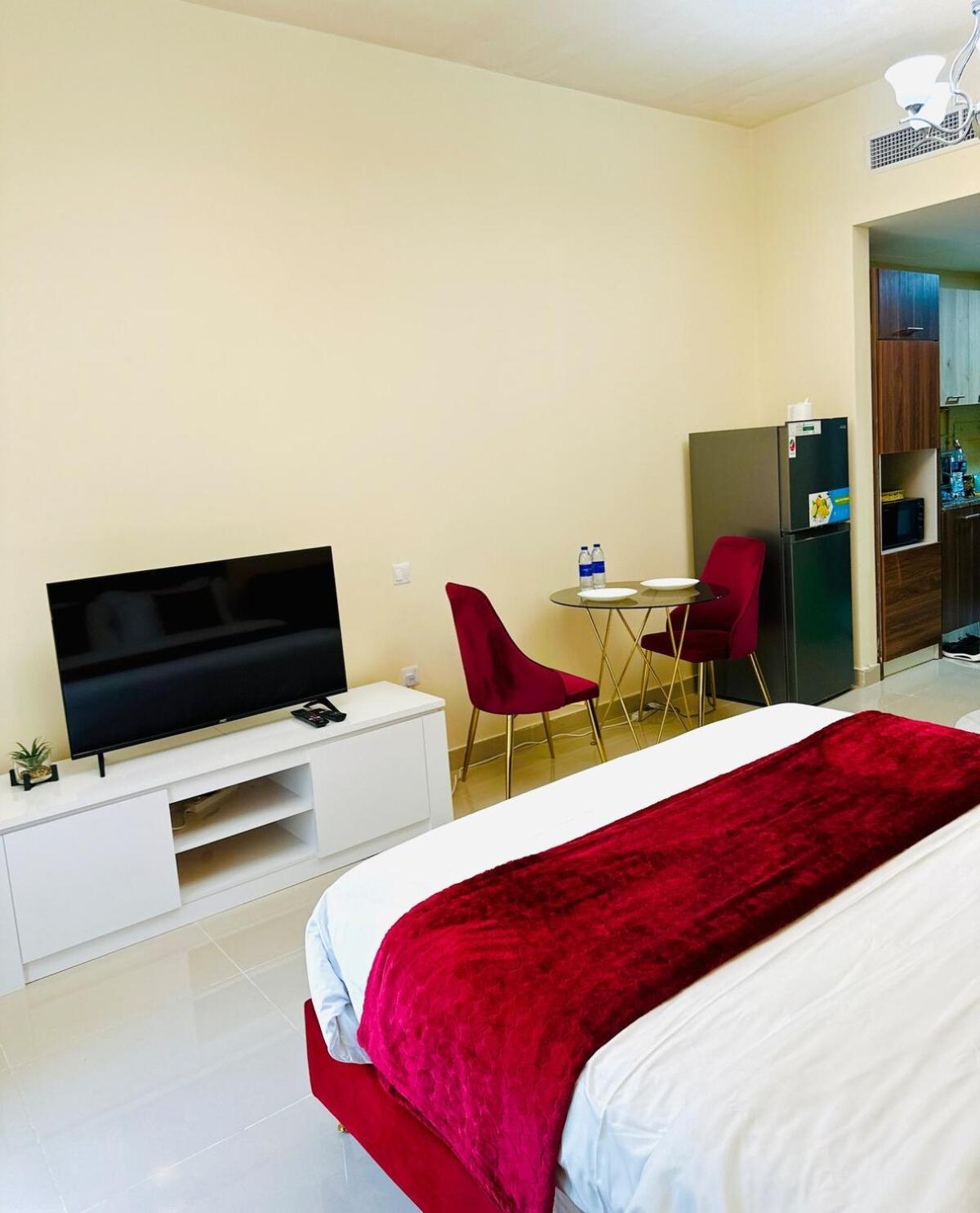 Apartment Comfy In Jvc Great Location Fast Wi-fi