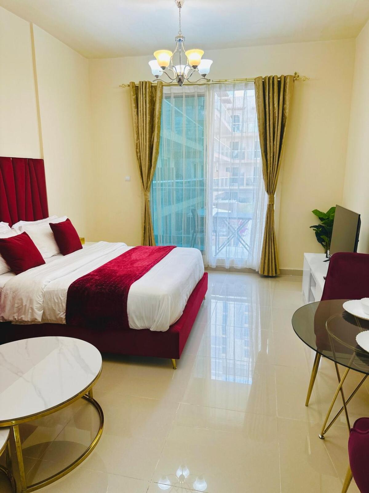 Comfy In Jvc Great Location Fast Wi-fi Apartment *