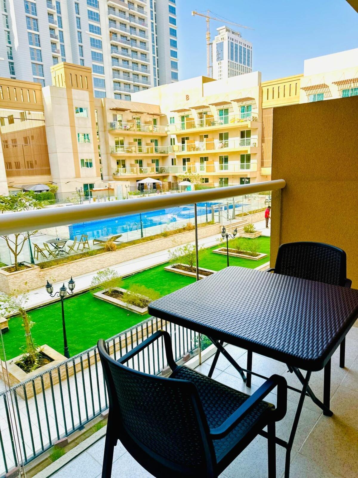 Comfy In Jvc Great Location Fast Wi-fi Apartment Dubai