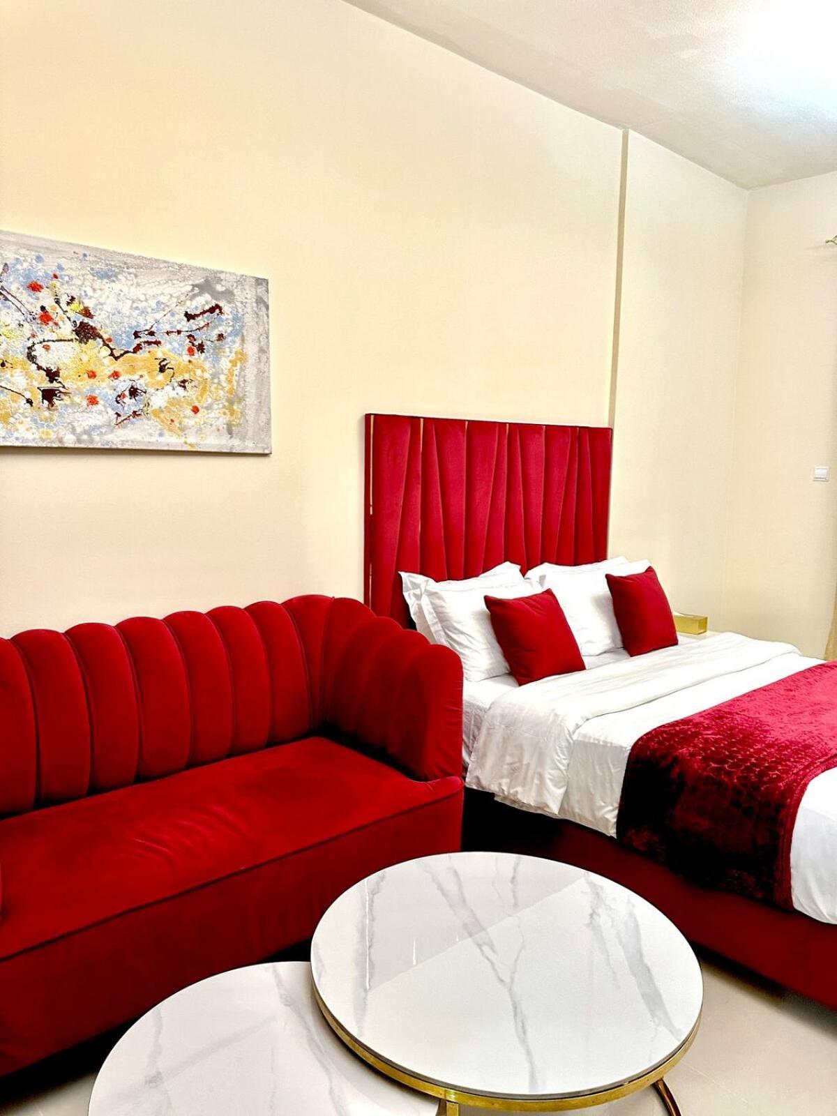 Comfy In Jvc Great Location Fast Wi-fi Dubai