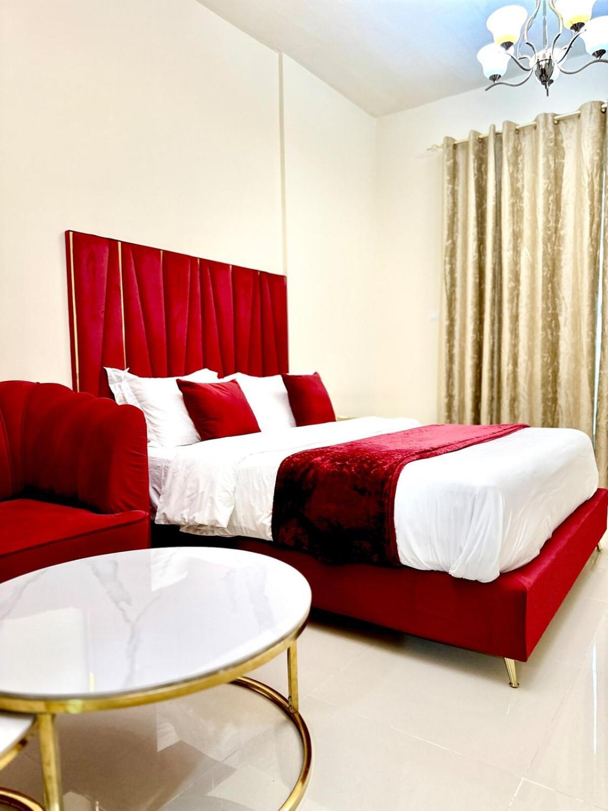 Comfy In Jvc Great Location Fast Wi-fi * Dubai