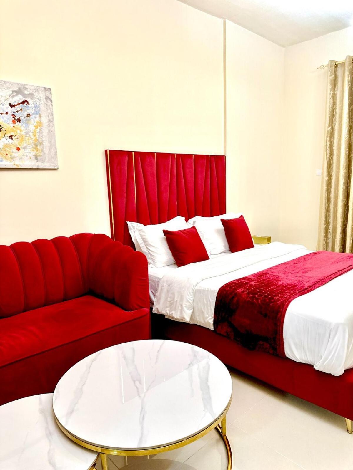 Comfy In Jvc Great Location Fast Wi-fi Apartment Dubai