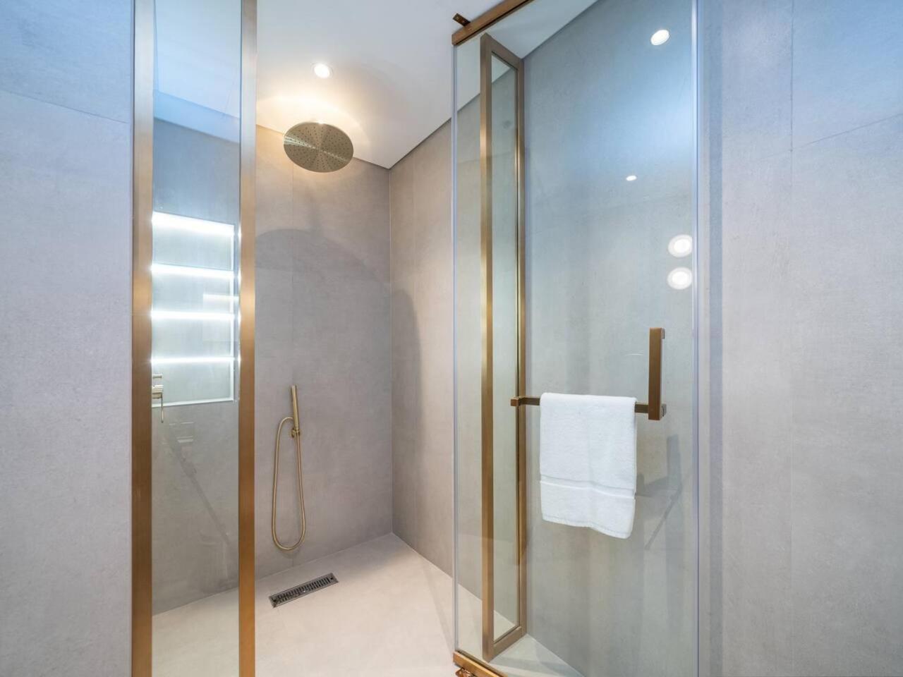Apartment 1 Bed Madinat Living Escape With Burj Al View