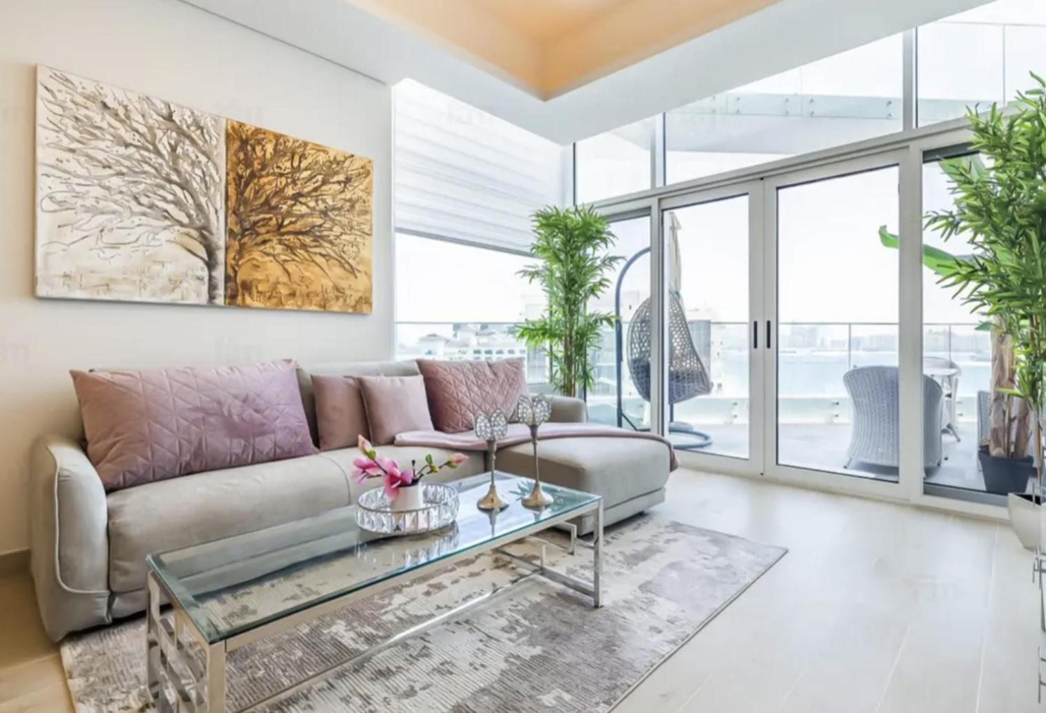 Apartment Azizi Mina, Beachfront 1 Bedroom, Sea View, Private Balcony Dubai