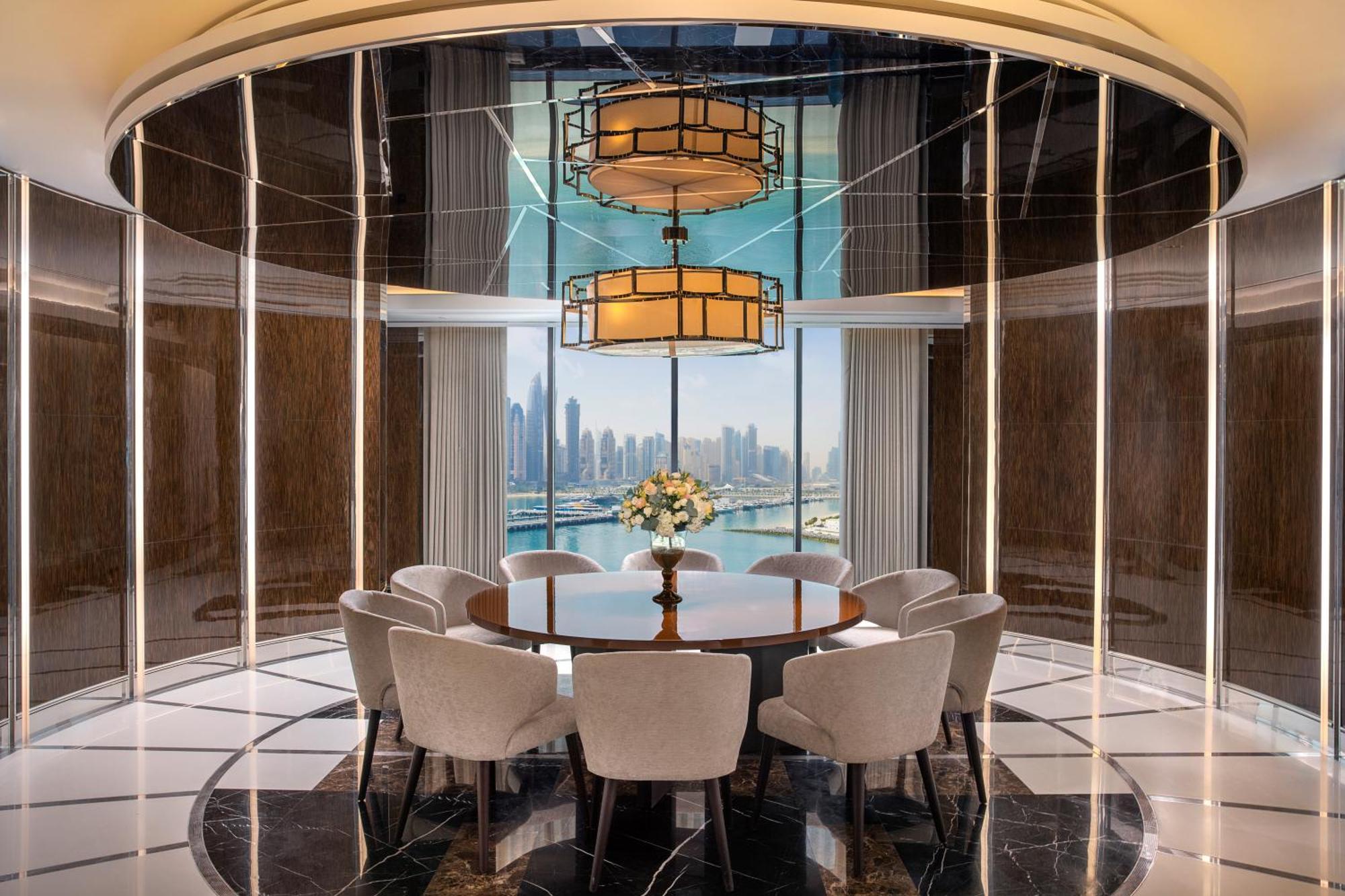 Hilton Palm Jumeirah 5*