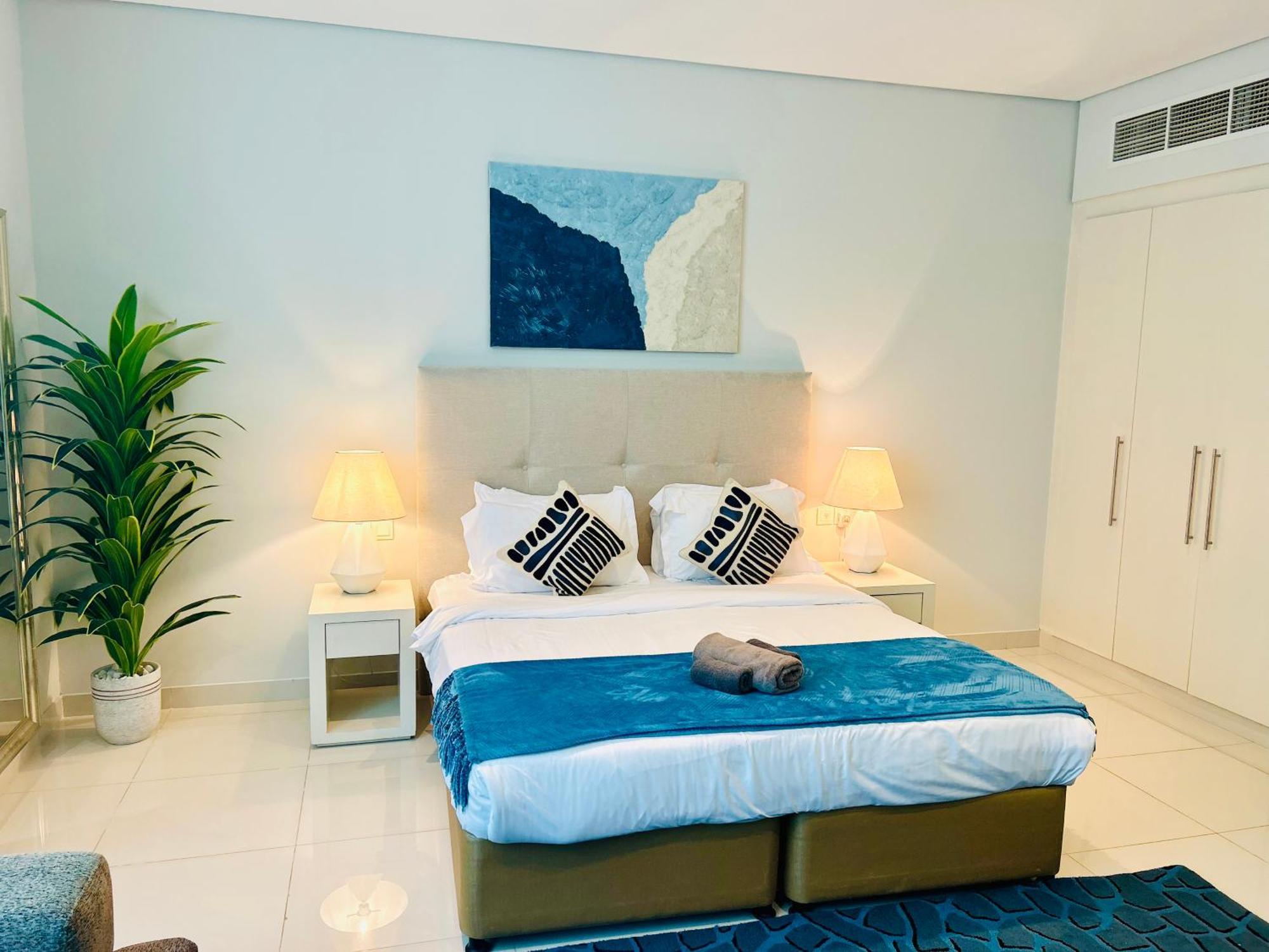 Sunrise Homes - Large Spacious In Business Bay * Dubai