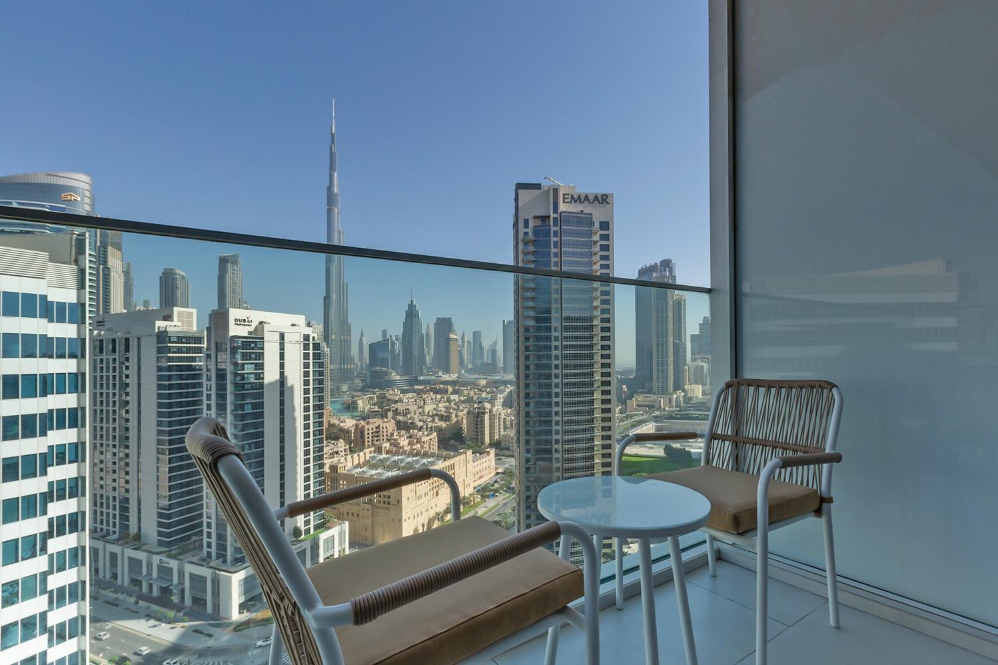 Daire Burj & Beyond - Luxury With Burj Khalifa View *
