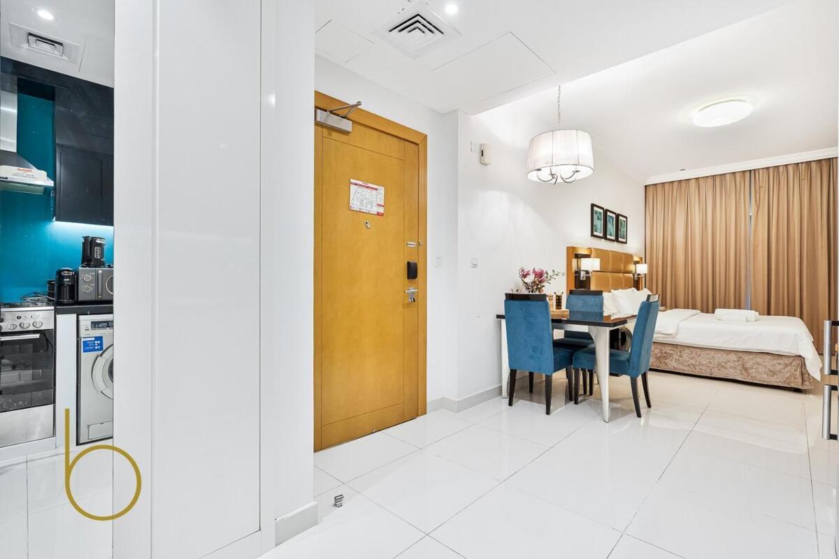 Apartment Bookable - Modern In Business Bay