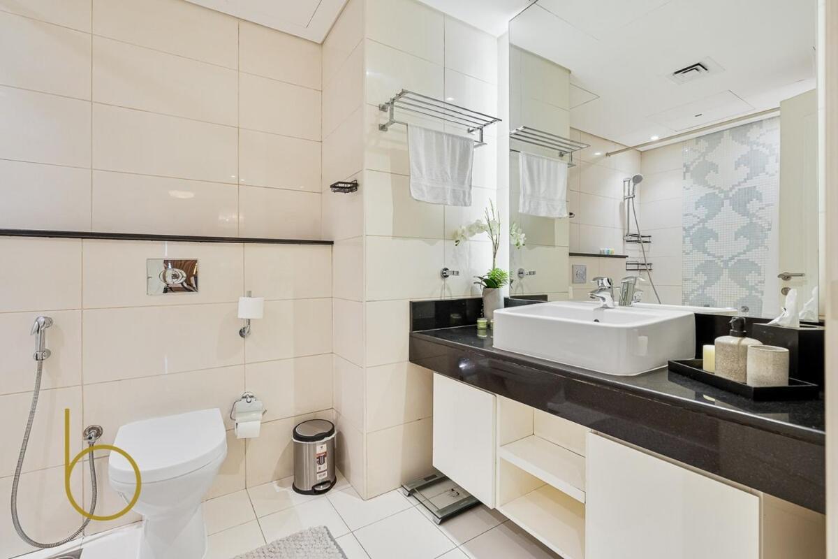 Apartment Bookable - Modern In Business Bay Dubai