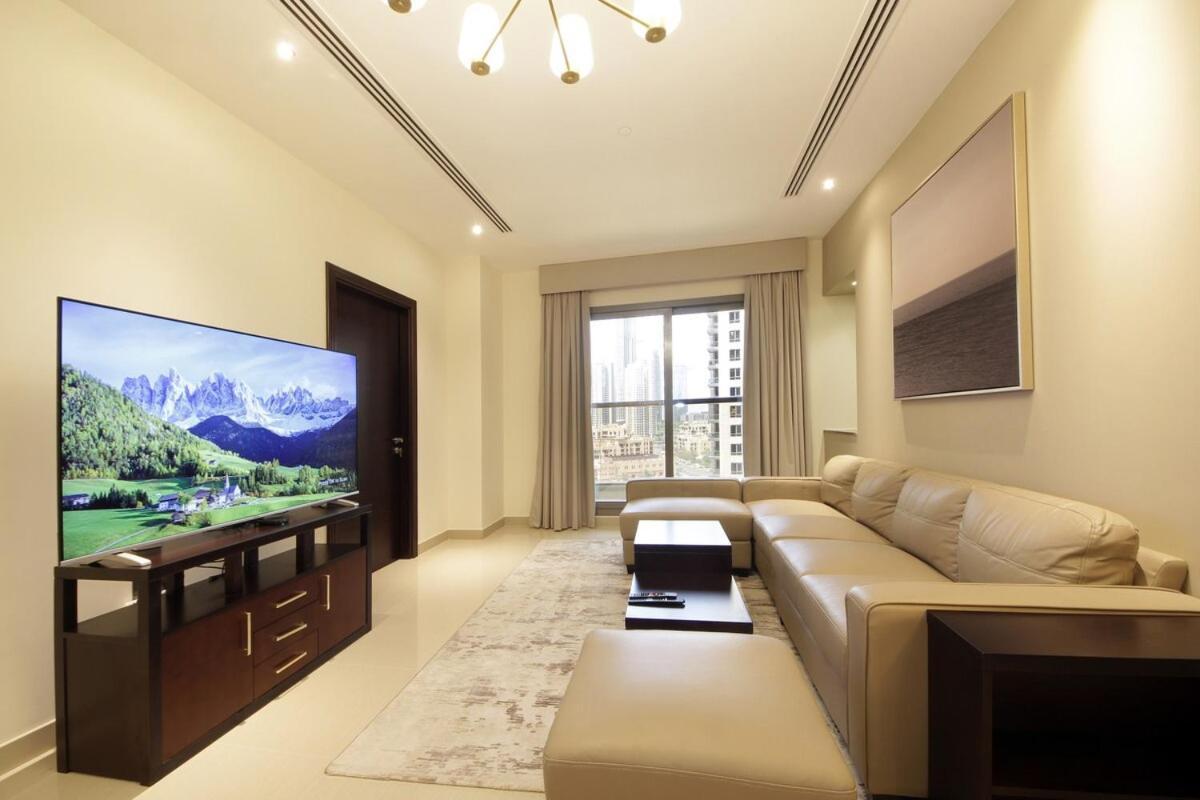 Apartment Elegant 2br With Views Downtown Living Dubai