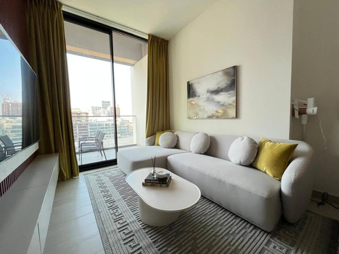 Curated Calm Elegant 1br In Jvc * Dubai