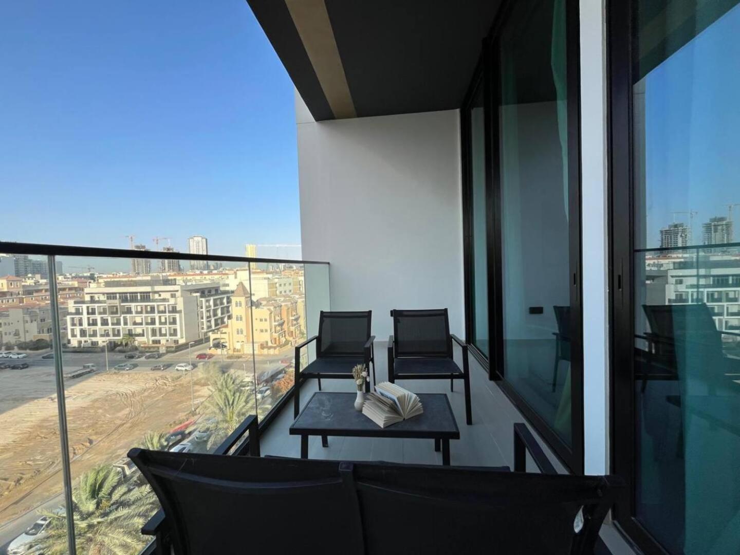 Curated Calm Elegant 1br In Jvc Apartment *