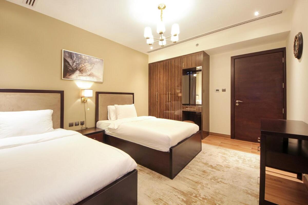 Stylish 2br Downtown Burj & Mall Nearby Dubai