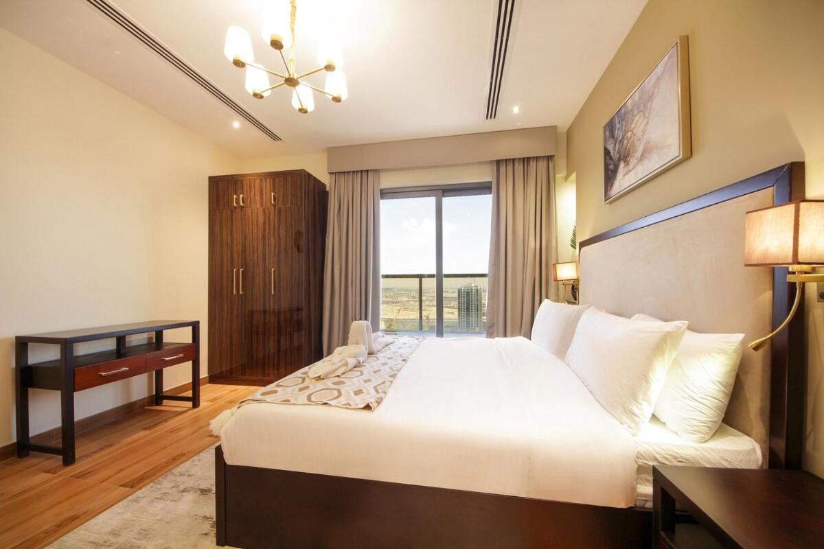 Stylish 2br Downtown Burj & Mall Nearby * Dubai