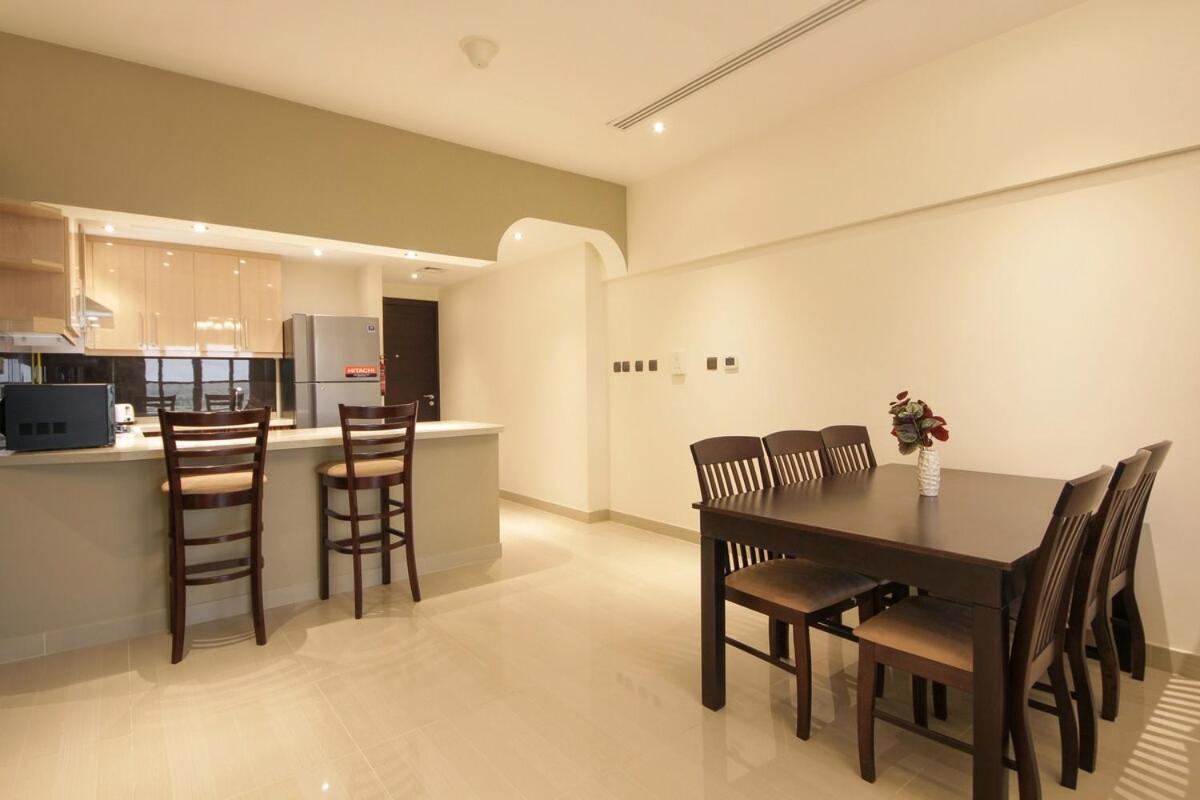Apartment Stylish 2br Downtown Burj & Mall Nearby Dubai